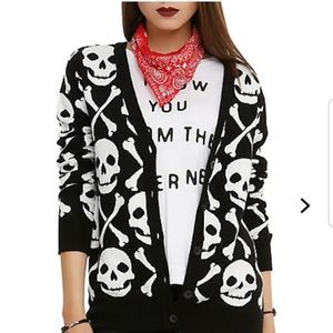 Black and white Cross bones skulls cardigan